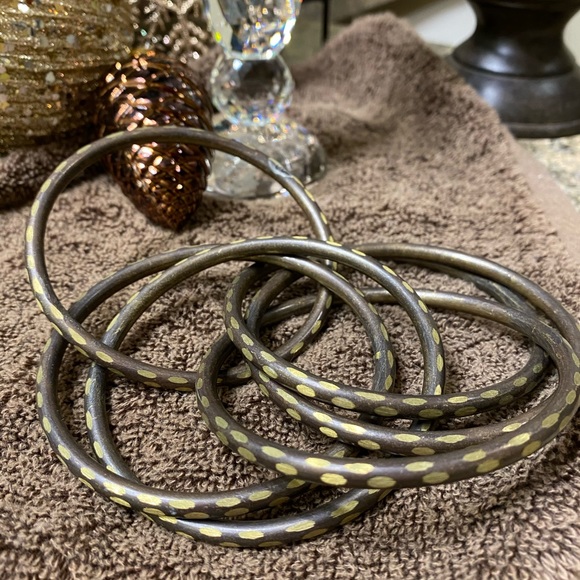 🐝 2/$10 Two beautiful brass bracelets - Picture 3 of 5